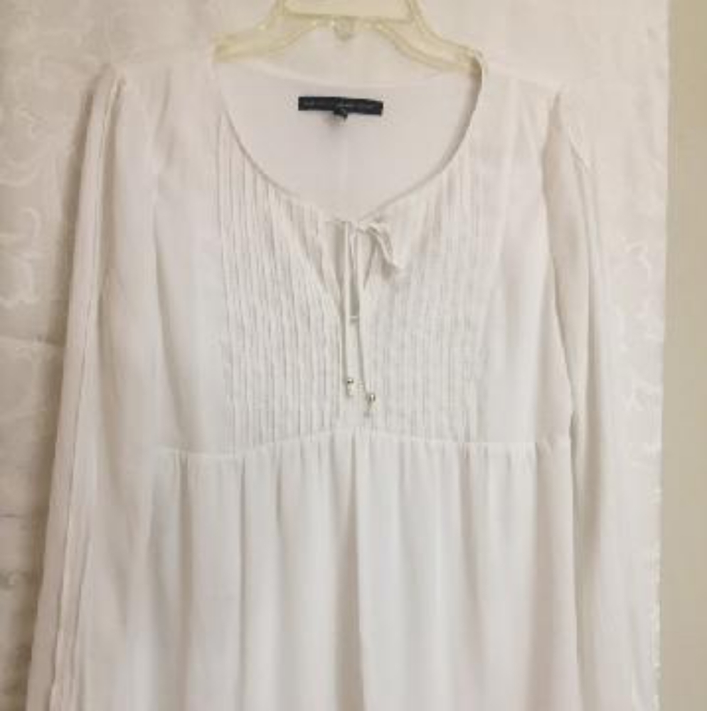 White House black market top